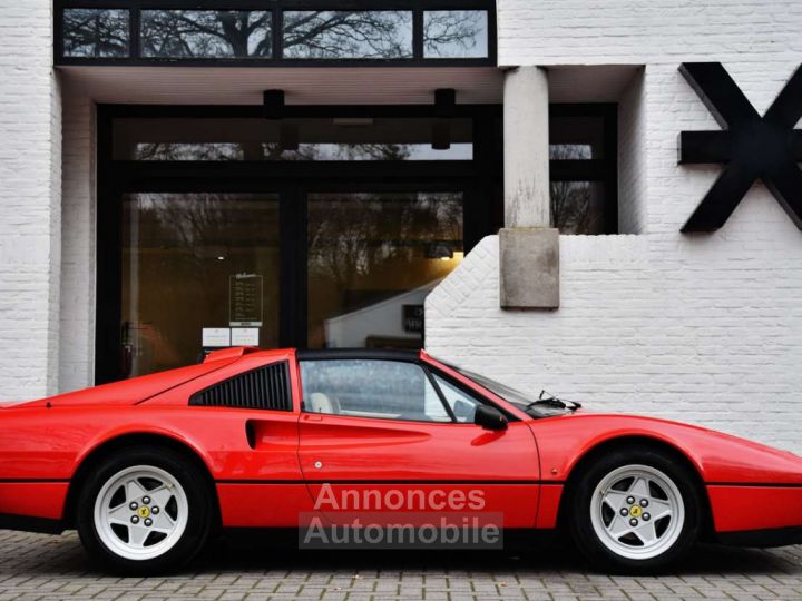 Ferrari 328 V8 GTS - 15