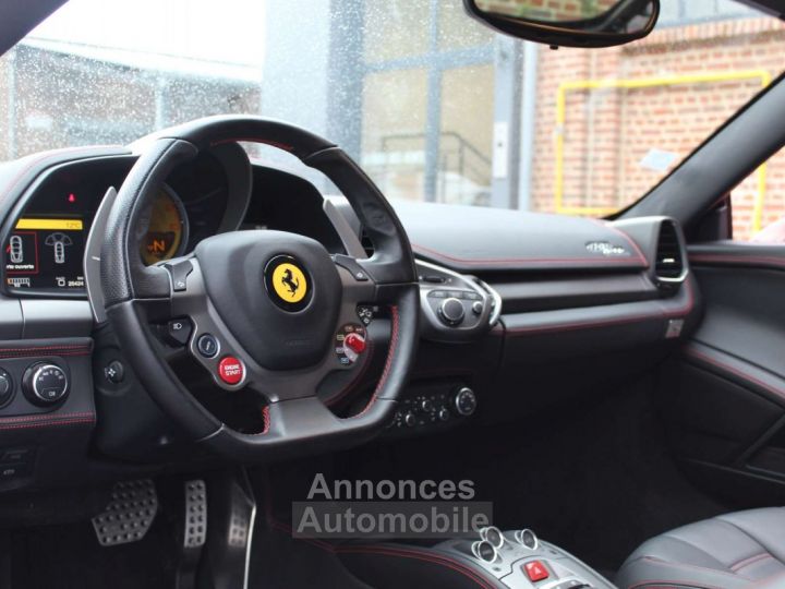 Ferrari 458 Italia 2011 - 11