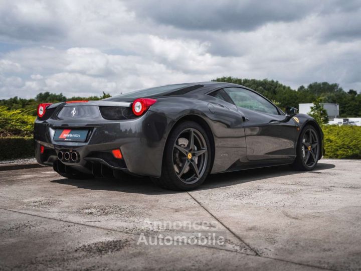 Ferrari 458 Italia Belgian Full Service History Carbon - 9