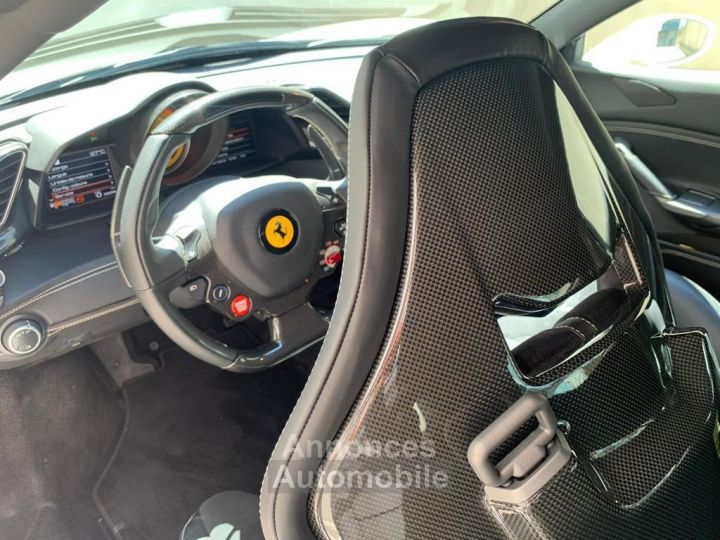 Ferrari 488 GTB - Origine France POZZI - Sièges Racing - Pack Carbone Extérieur Et Intérieur - Jupes Latérales En Carbone - Becquet AR Carbone - Gar. 12 Mois - 34