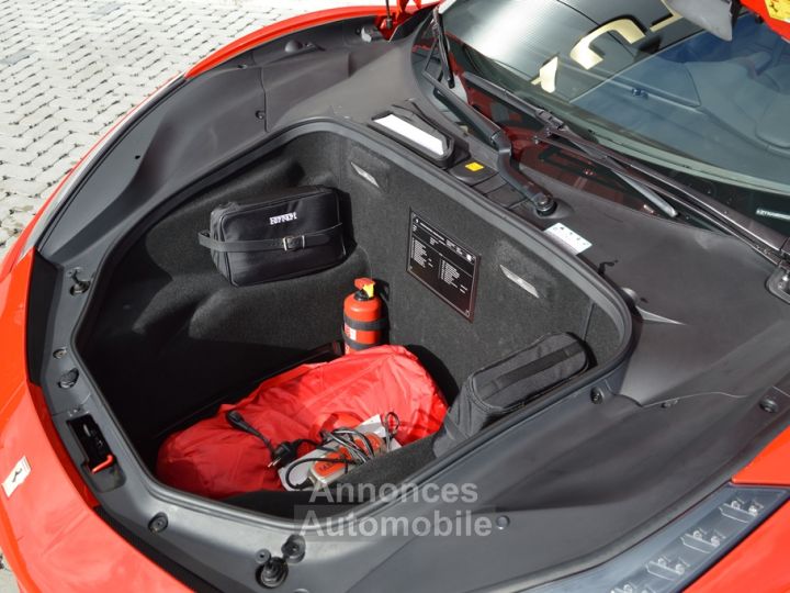 Ferrari 488 Spider 4.0 V8 670ch 22.000 km - Superbe état - 13