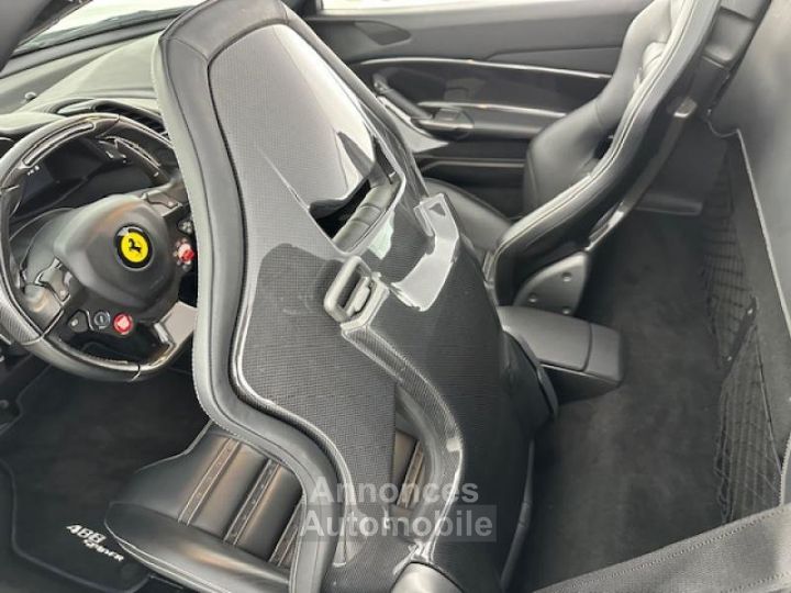 Ferrari 488 Spider V8 3.9 T 670ch - 10