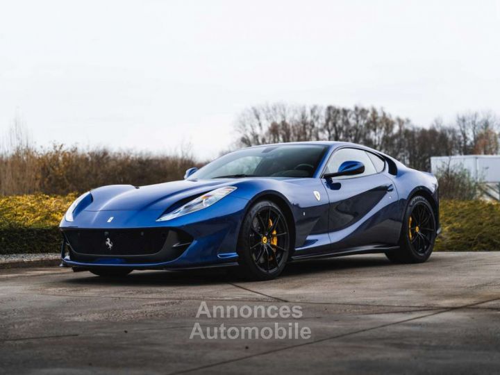 Ferrari 812 Superfast Carbon Alcantara Belgian - 3