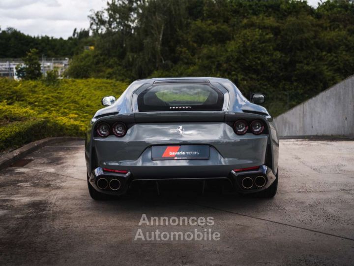 Ferrari 812 Superfast Full Leather Carbon - 6