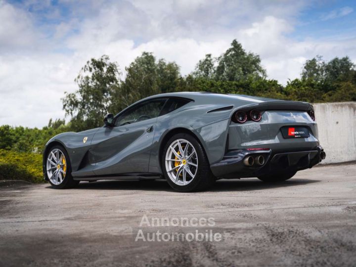 Ferrari 812 Superfast Full Leather Carbon - 9