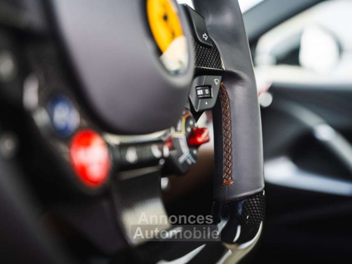 Ferrari 812 Superfast Full Leather Carbon - 21