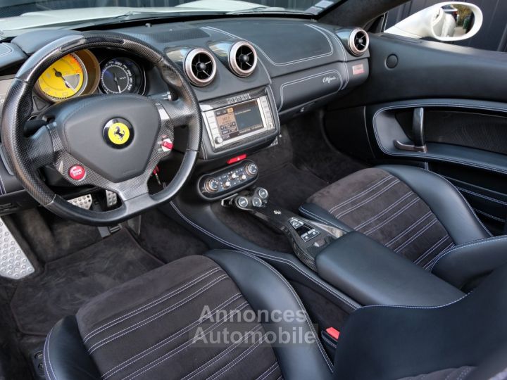 Ferrari California V8 - 16