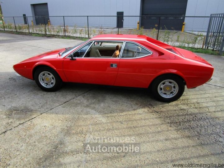 Ferrari Dino 208 GT4 - 11