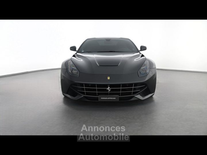 Ferrari F12 Berlinetta V12 6.3 740ch - 3