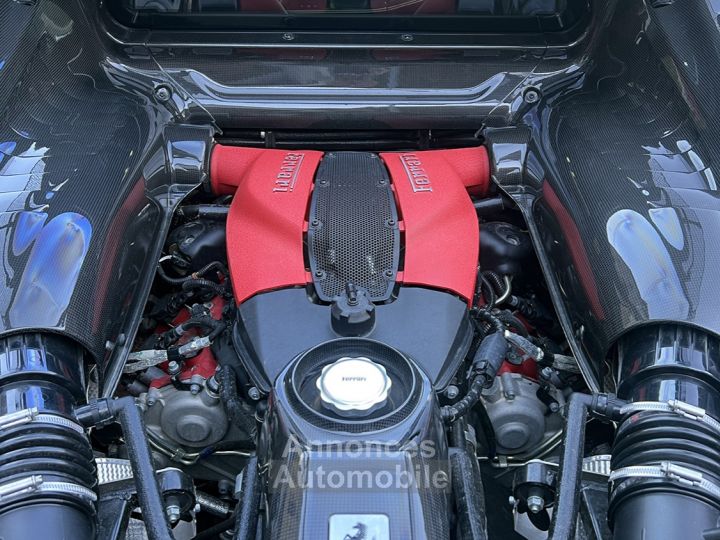 Ferrari F8 Tributo Ferrari F8 Tributo - Pack intérieur et pack moteur carbone - Volant LED Carbone - Lift - échappement sport - 6