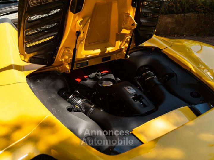 Ferrari F8 Tributo Spider Giallo Triplo Strato-Full Carbon-Belgian car - 17