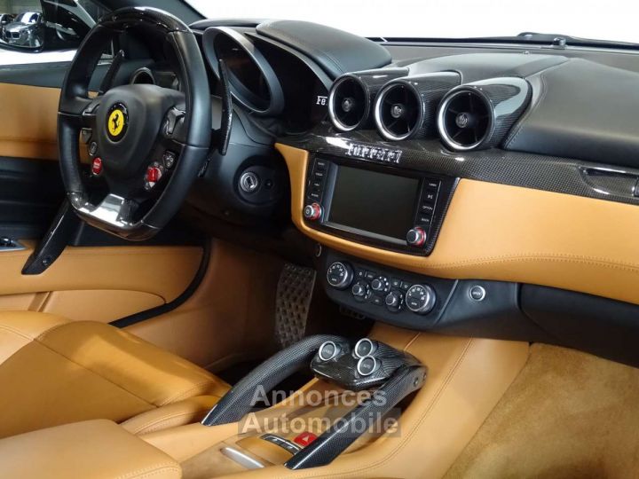 Ferrari FF 6.3i V12 - 10