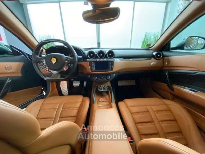 Ferrari FF V12 6.3 660ch - 10