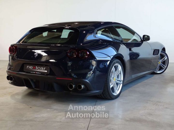 Ferrari GTC4 Lusso 6.3i V12 - 6