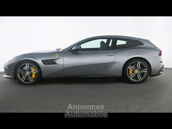 Ferrari GTC4 Lusso GTC4Lusso V12 6.3 690ch - 5