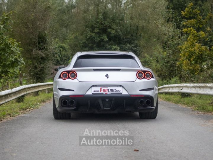 Ferrari GTC4 Lusso T - 7