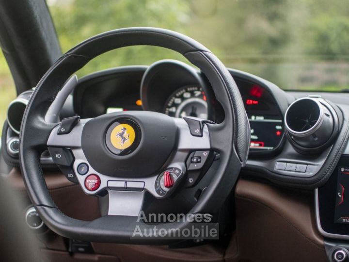 Ferrari GTC4 Lusso T - 23