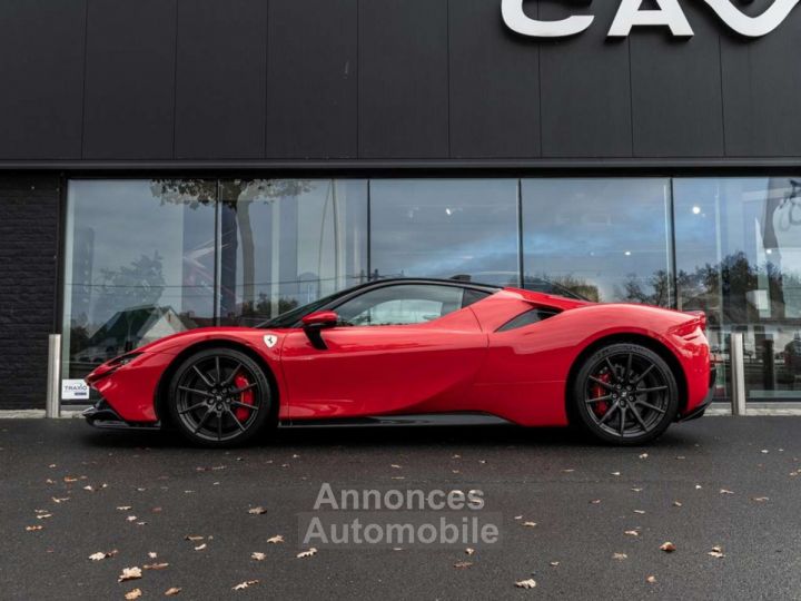 Ferrari SF90 Stradale ROSSO CORSA 'FULL CARBON' - 3