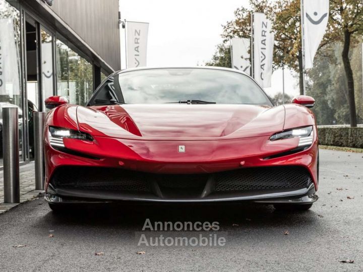 Ferrari SF90 Stradale ROSSO CORSA 'FULL CARBON' - 4