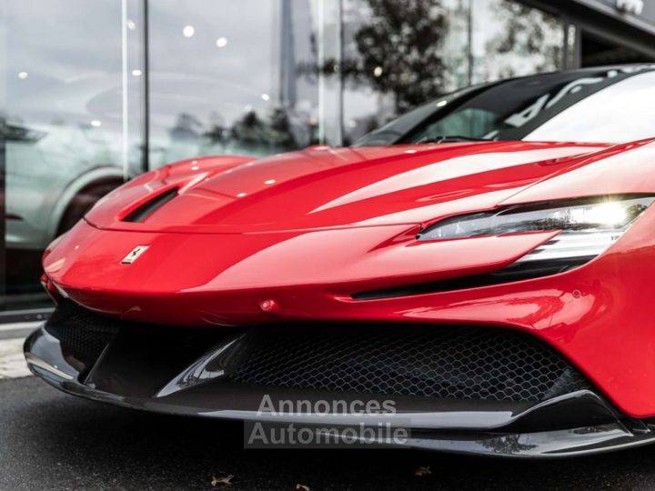 Ferrari SF90 Stradale ROSSO CORSA 'FULL CARBON' - 7