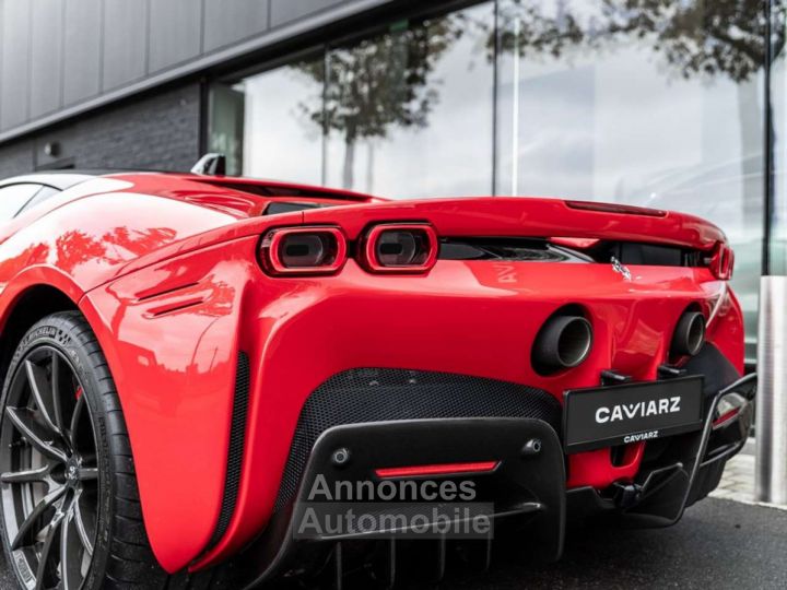 Ferrari SF90 Stradale ROSSO CORSA 'FULL CARBON' - 18