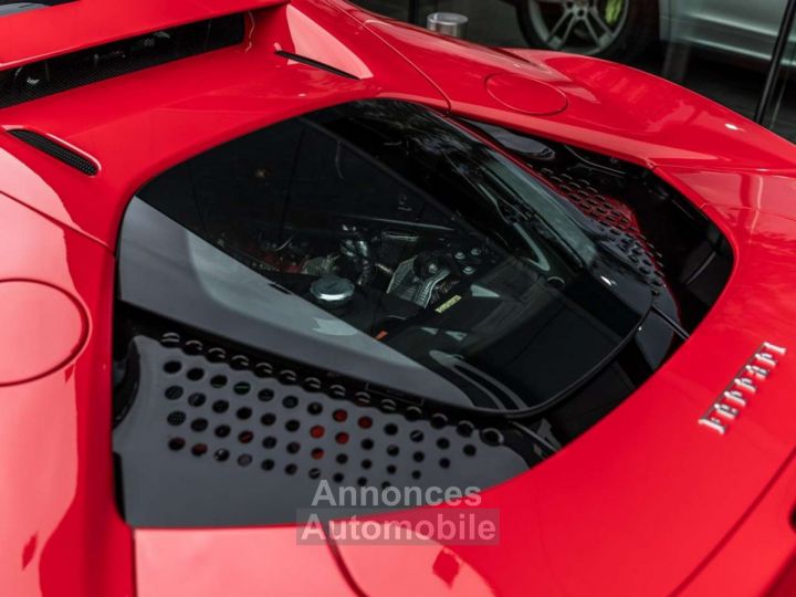 Ferrari SF90 Stradale ROSSO CORSA 'FULL CARBON' - 19