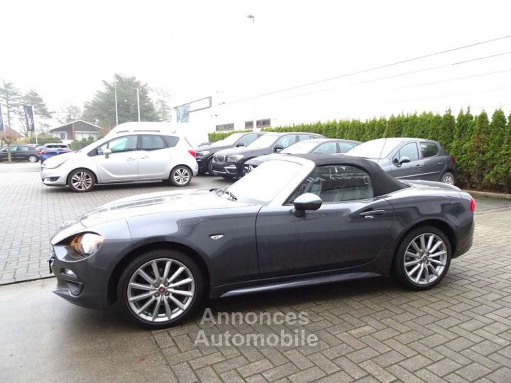 Fiat 124 Spider 1.4i Turbo NAVI,KEYLESS,LEDER,CAMERA,CRUISE,ALU - 2