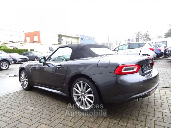 Fiat 124 Spider 1.4i Turbo NAVI,KEYLESS,LEDER,CAMERA,CRUISE,ALU - 26