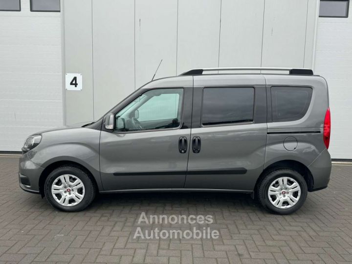 Fiat Doblo 1.6 MJET -- 5 places faible kilométrage - 8