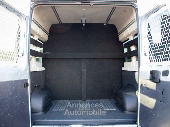 Fiat Ducato Maxi 9 Plaatsen 2.3 EcoJet Minibus - 1STE EIGENAAR - DVD - AIRCO - CAMERA - TREKHAAK - SFEERVERLICHTING - 230V - EURO 6 - 17