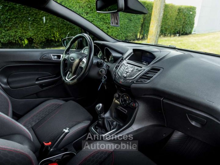 Ford Fiesta 1.0 EcoBoost ST-Line - 13