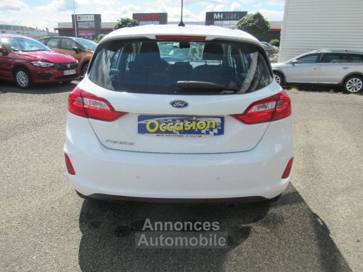 Ford Fiesta 1.1 85 ch BVM5 Business - 5