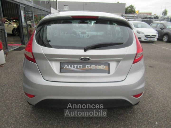 Ford Fiesta 1.4 TDCi 70 Ambiente - 5