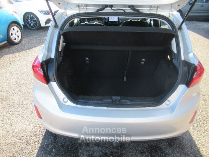 Ford Fiesta 1.5 TDCi 85 ch SetS BVM6 Connect Business - 10