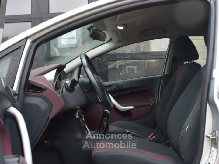 Ford Fiesta Fiësta 1.25i Titanium - 12