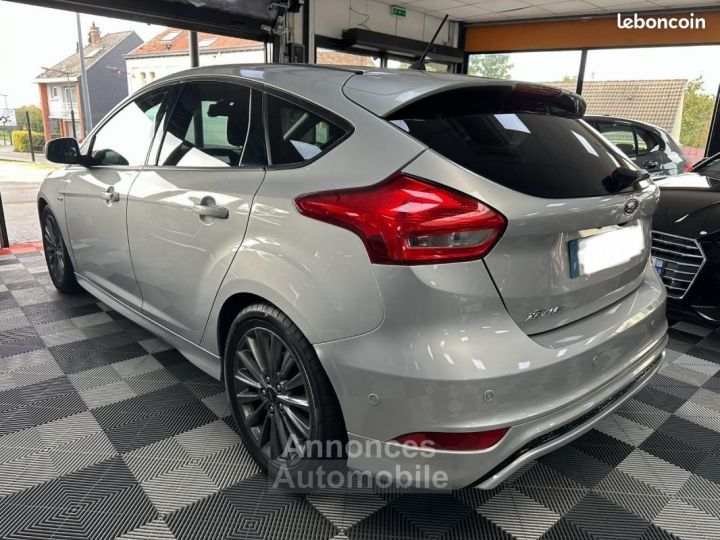 Ford Focus 1.0 ST LINE - 4