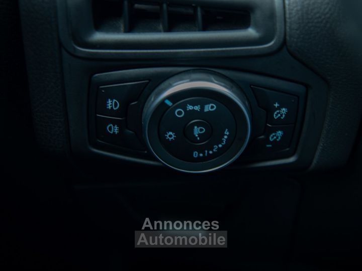 Ford Focus 1.5 TDCi - APPLE CARPLAY - CRUISECONTROL - AIRCO - PARKEERSENSOREN - 33