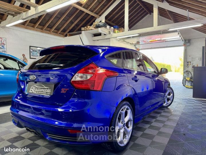 Ford Focus 2.0 ECOBOOST 250CH STOP&START ST - 2