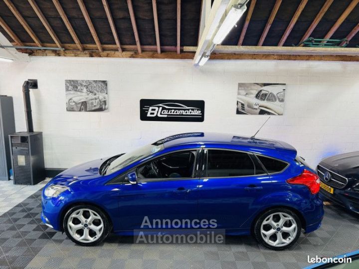 Ford Focus 2.0 ECOBOOST 250CH STOP&START ST - 3