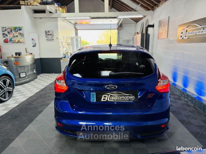 Ford Focus 2.0 ECOBOOST 250CH STOP&START ST - 5