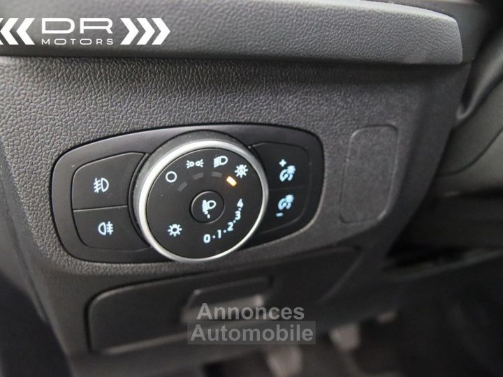 Ford Focus CLIPPER 1.5TDCi ECOBLUE ACTIVE BUSINESS - LED NAVI DAB ALU 17" - 39