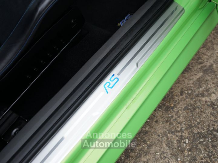 Ford Focus RS MKII 305 Ch - STRICTEMENT D'ORIGINE - EXCELLENT ETAT - Carnet Entretien Complet - Distribution OK 2019 - Révision 11/2024 - 19