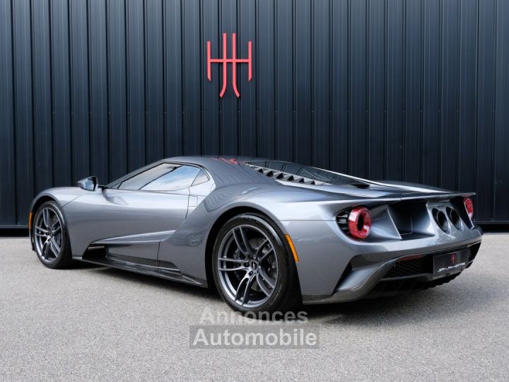 Ford GT - 12