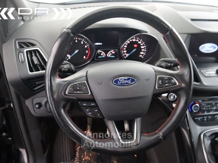 Ford Kuga 1.5 ECOBOOST ST LINE - 32