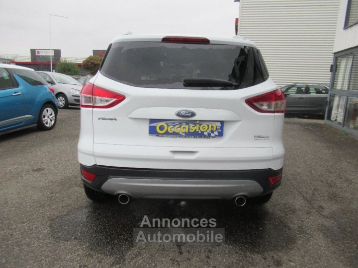 Ford Kuga 2.0 TDCi 115 FAP 4x2 Titanium - 5