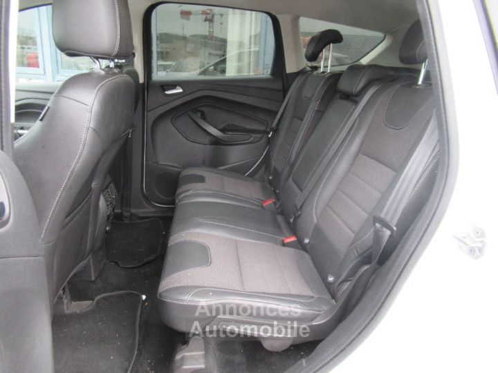 Ford Kuga 2.0 TDCi 115 FAP 4x2 Titanium - 8