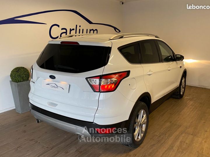 Ford Kuga 2.0 TDCI 150 cv Titanium Business 4X2 Véhicule français - 4