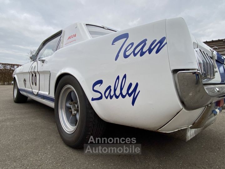 Ford Mustang - Jacky Ickx tribute car - 1965 - 37