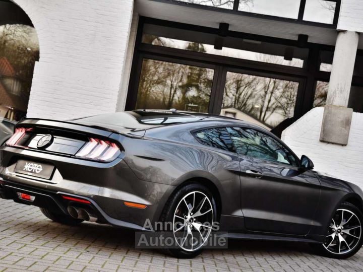 Ford Mustang 2.3 ECOBOOST - 8