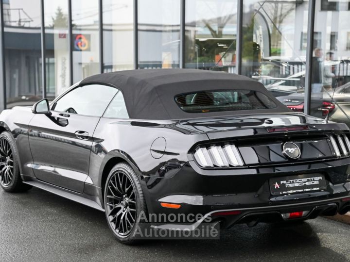 Ford Mustang Cabrio 2.3 EcoBoost Navi - 26